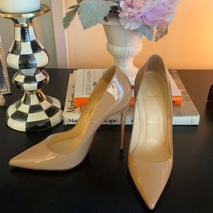 Gently Worn Christian Louboutins- So Kate 7.5